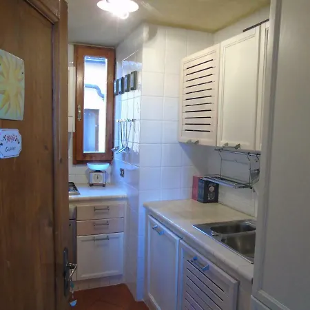 Hs4u Luxury And Design Corso Mazzoni Apt Апартаменты Прато
